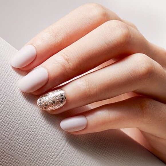 NEW imPRESS Matte Nude & Sparkling Glitter Nails - Picture 3 of 8